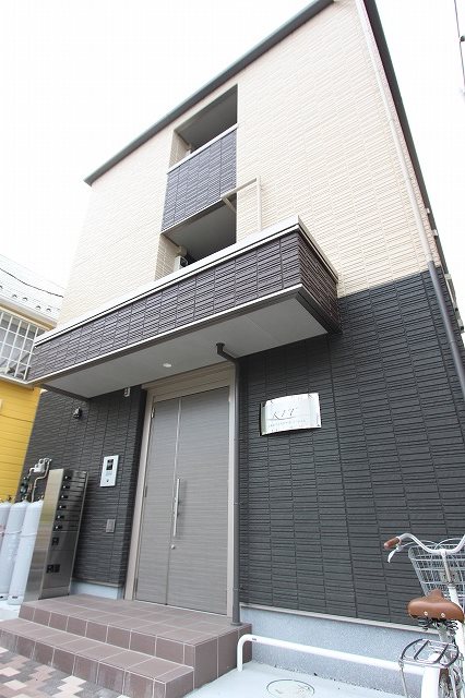 KIT 外観